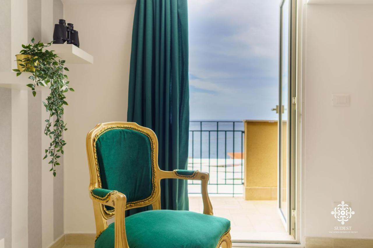 Villa Vittoria - Waterfront House 아우구스타 외부 사진
