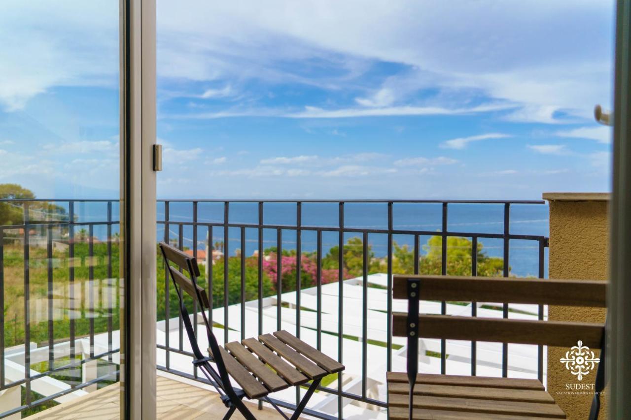 Villa Vittoria - Waterfront House 아우구스타 외부 사진