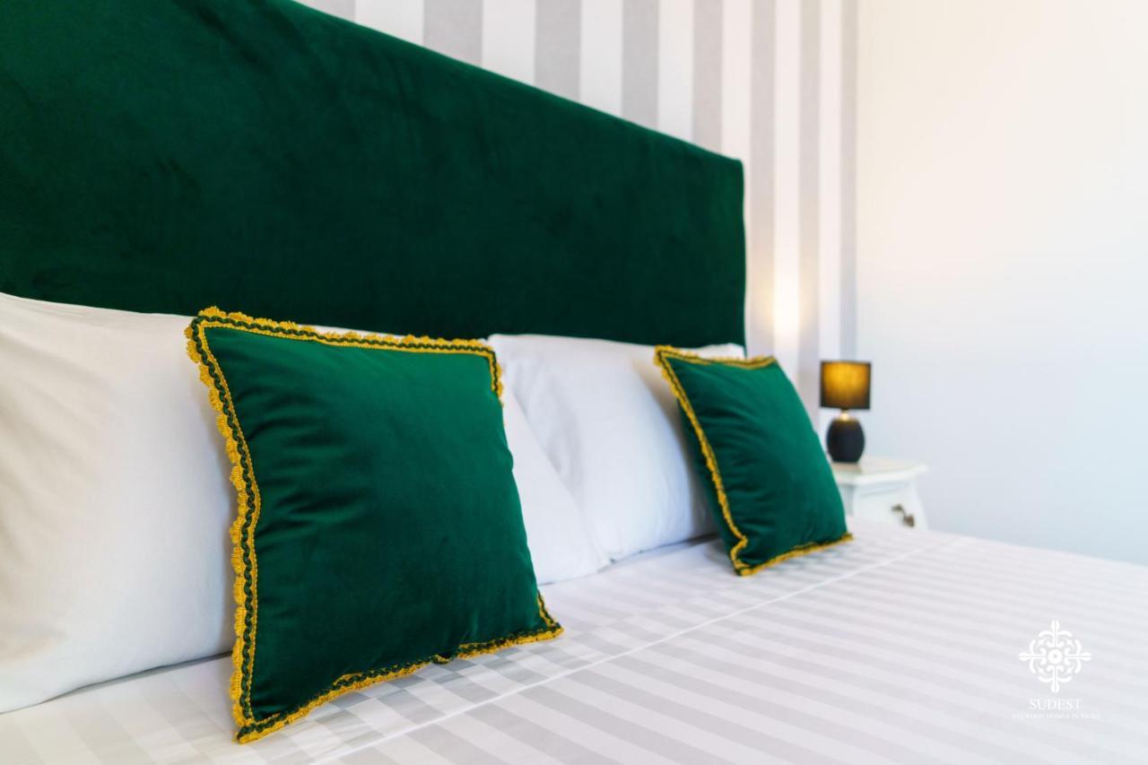 Villa Vittoria - Waterfront House 아우구스타 외부 사진