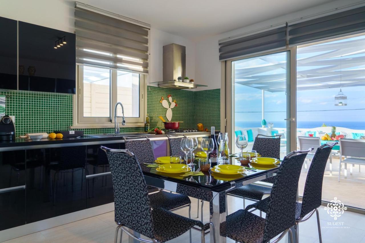 Villa Vittoria - Waterfront House 아우구스타 외부 사진