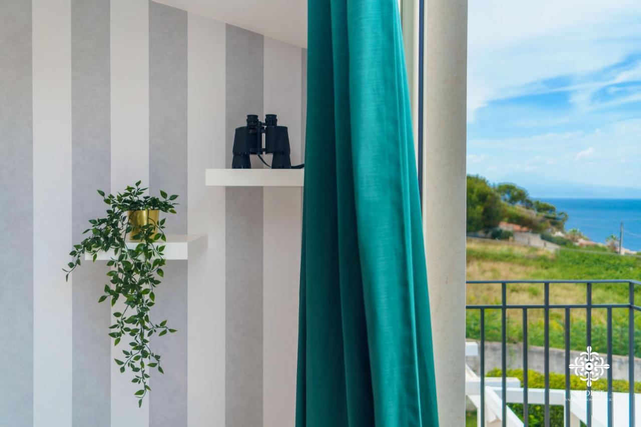 Villa Vittoria - Waterfront House 아우구스타 외부 사진