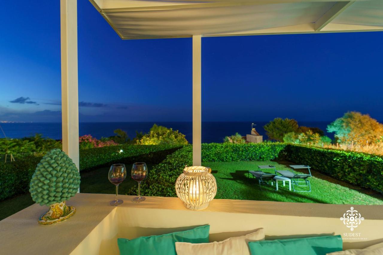 Villa Vittoria - Waterfront House 아우구스타 외부 사진